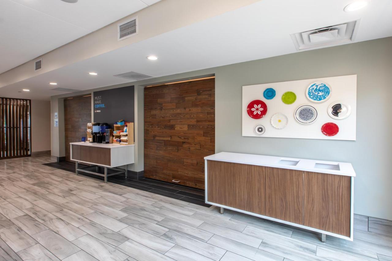 Holiday Inn Express & Suites Greenville S - Piedmont By Ihg Екстер'єр фото