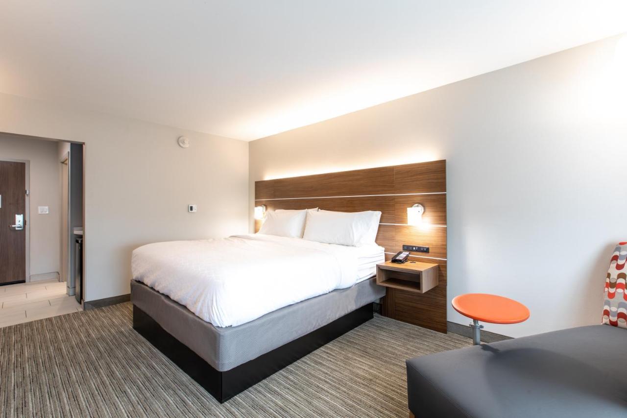Holiday Inn Express & Suites Greenville S - Piedmont By Ihg Екстер'єр фото