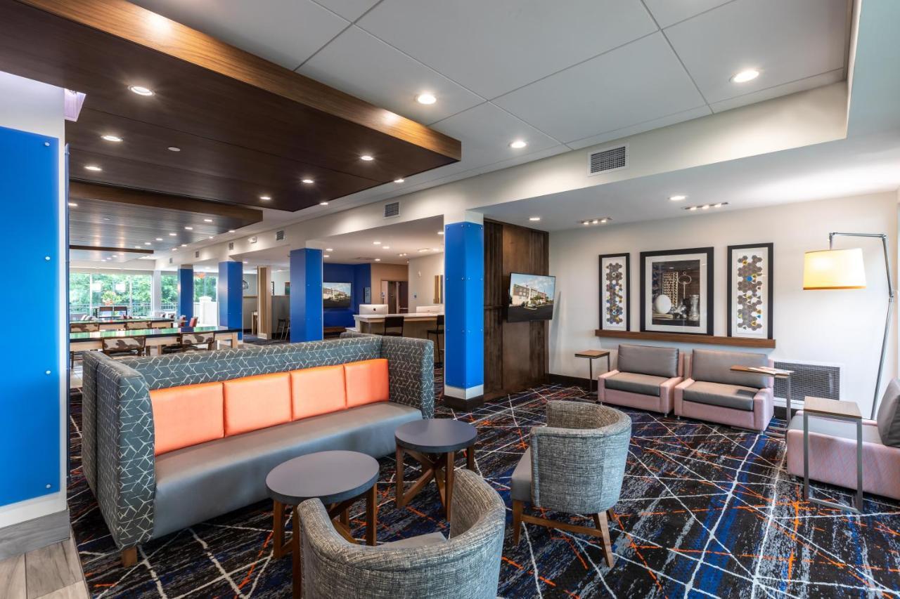 Holiday Inn Express & Suites Greenville S - Piedmont By Ihg Екстер'єр фото