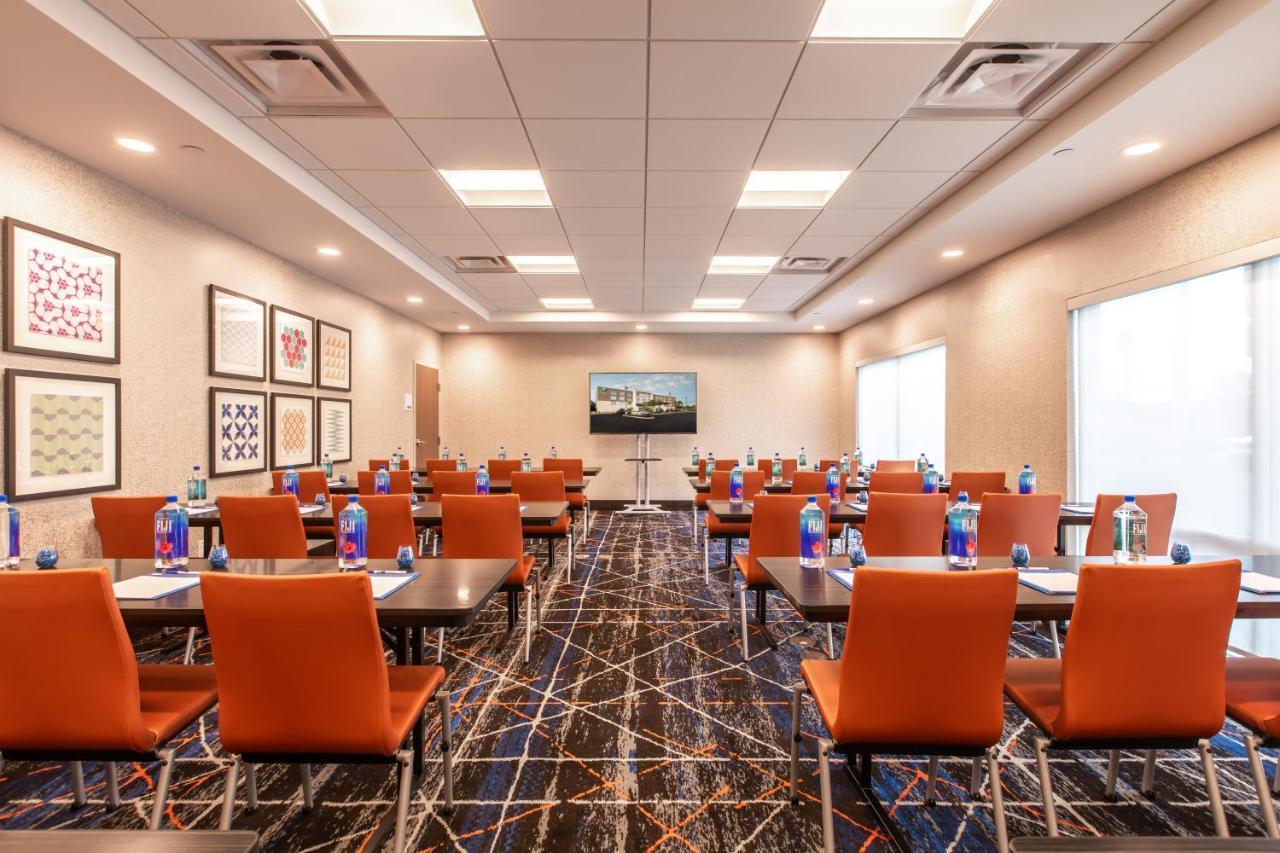 Holiday Inn Express & Suites Greenville S - Piedmont By Ihg Екстер'єр фото