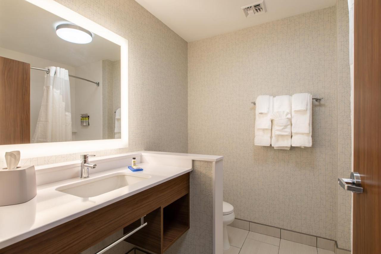 Holiday Inn Express & Suites Greenville S - Piedmont By Ihg Екстер'єр фото